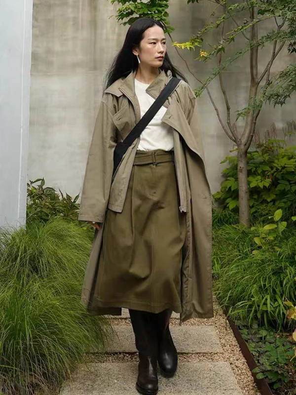 Monoha Long Splicing Windbreaker Women's Early Autumn New Korean Version Pure Color Simple Design Long Coat Stand Collar
Monoha Long Splicing Windbreaker Women's Early Autumn New Korean Version Pure Color Simple Design Long Coat Stand Collar