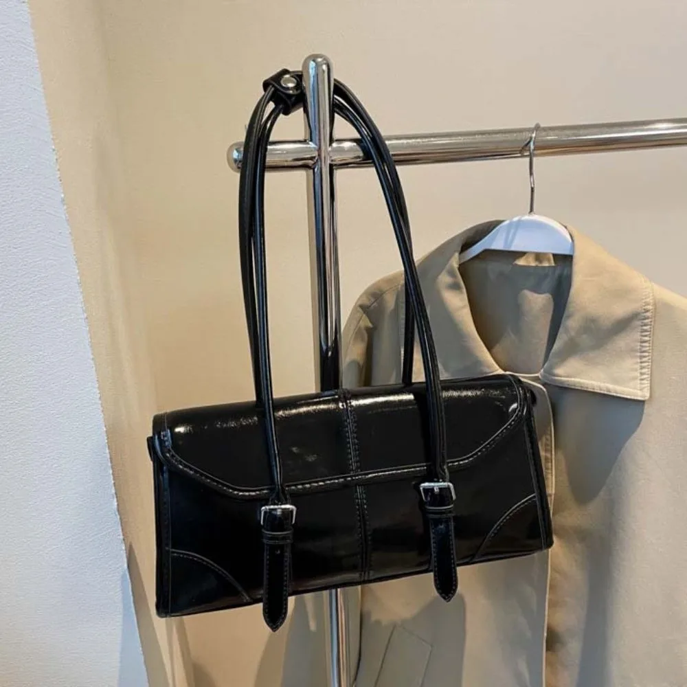 Square Retro PU Shoulder Bag Messenger Bag Large Capacity PU Underarm Bag All-match PU Leather Retro Handbag Office
Square Retro PU Shoulder Bag Messenger Bag Large Capacity PU Underarm Bag All-match PU Leather Retro Handbag Office