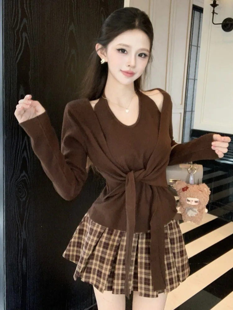 Retro Patchwork Knitted Top Women's Shoulder Bared Long Sleeve Dress Set with Plaid Skirt Fake Two-Piece Breathable Autu...
Retro Patchwork Knitted Top Women's Shoulder Bared Long Sleeve Dress Set with Plaid Skirt Fake Two-Piece Breathable Autu...