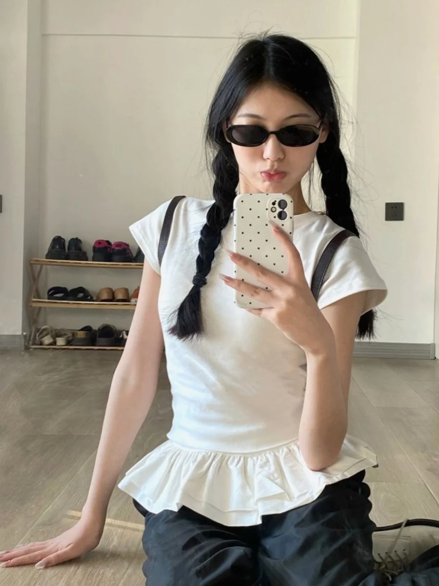 Korean Sweet Sli Waist-Cinching Slim round Ne ort Sve T-irt Women's Small Cro Flounce Splicing Fake Two-Piece Top
Korean Sweet Sli Waist-Cinching Slim round Ne ort Sve T-irt Women's Small Cro Flounce Splicing Fake Two-Piece Top