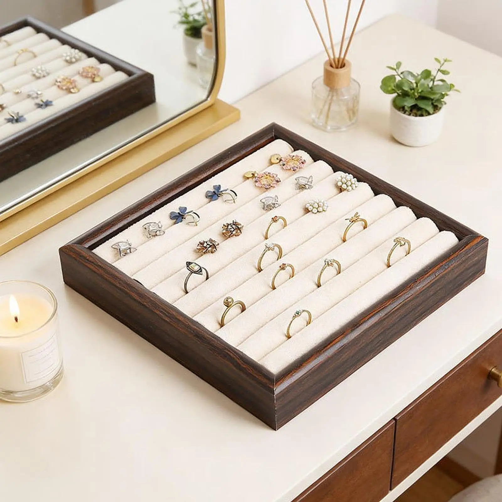 Velvet Jewelry Display Tray Rectangle Accessory Organizer for Rings Necklaces and Bracelet Storage
Velvet Jewelry Display Tray Rectangle Accessory Organizer for Rings Necklaces and Bracelet Storage