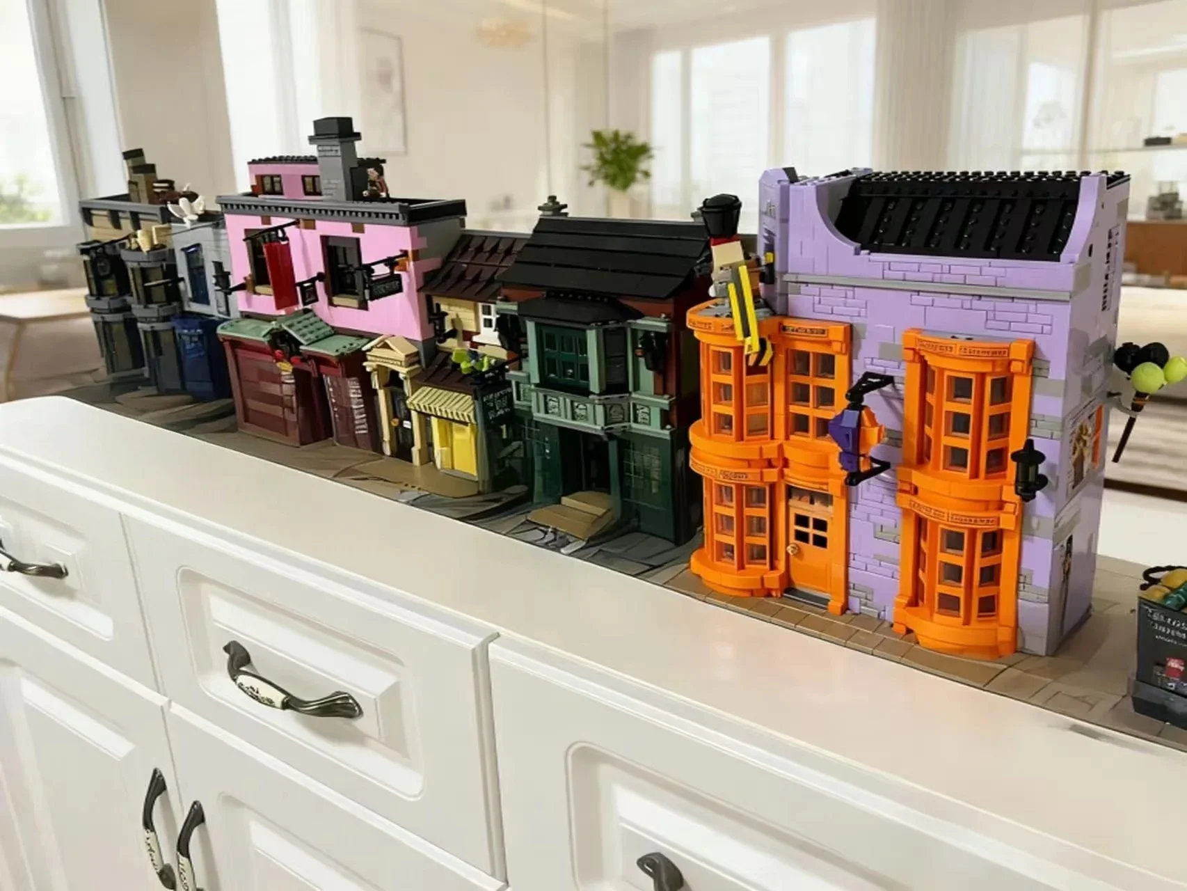 Набор строительных блоков для домашнего декора: Дигон-Алей (Гарри Поттер), совместимый с 75978, 5544 детали, игрушки для взрослых, подарки на день рождения
Набор строительных блоков для домашнего декора: Дигон-Алей (Гарри Поттер), совместимый с 75978, 5544 детали, игрушки для взрослых, подарки на день рождения