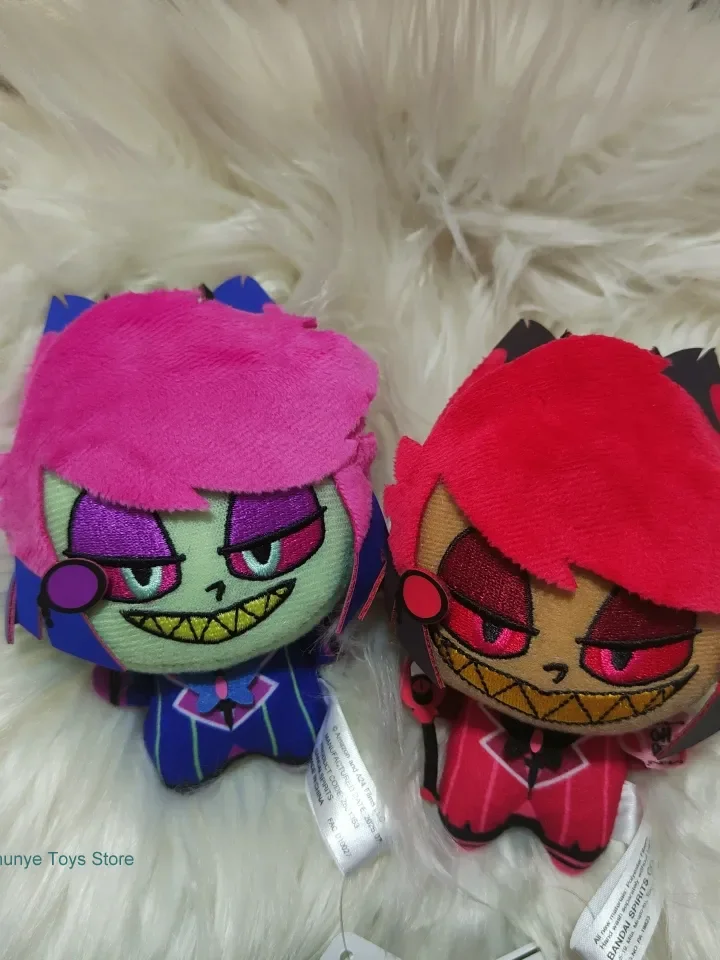 В наличии Bandai 11 см аниме Hazbin Hotel Vox Valentino Vel фиолетовая плюшевая игрушка-подвеска 
В наличии Bandai 11 см аниме Hazbin Hotel Vox Valentino Vel фиолетовая плюшевая игрушка-подвеска