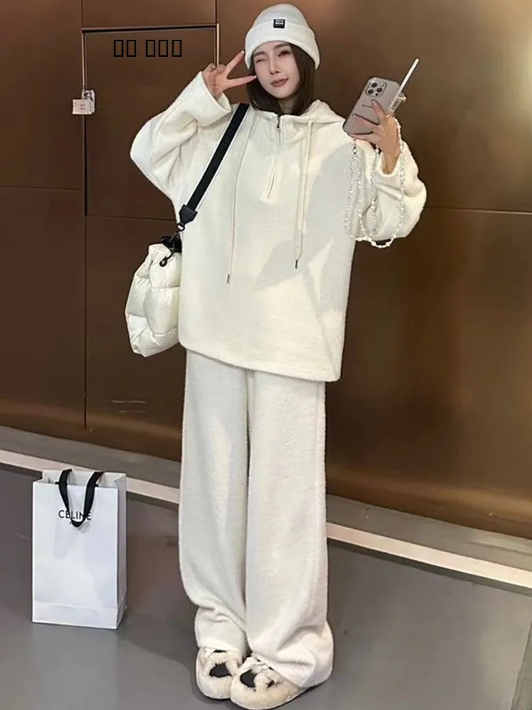 Женский комплект толстовки с капюшоном Ele, зима 2024, широкие брюки Faion Lazy Sle, комплект из двух предметов на молнии, длинный свеч, полиэстер...
Женский комплект толстовки с капюшоном Ele, зима 2024, широкие брюки Faion Lazy Sle, комплект из двух предметов на молнии, длинный свеч, полиэстер...