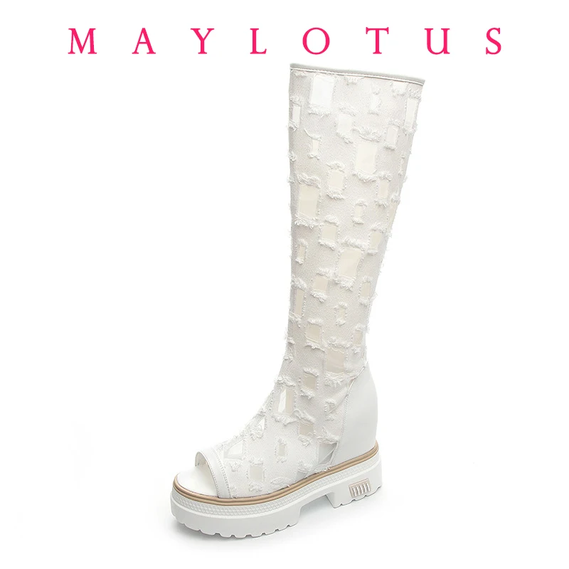 Summer New Thin Denim Canvas Thick-soled Boots Breathable Hollow Mesh Inner Heightening Cool Boots Women's All-match
Summer New Thin Denim Canvas Thick-soled Boots Breathable Hollow Mesh Inner Heightening Cool Boots Women's All-match