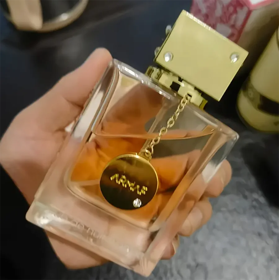 Armaf Club De Nuit для женщин, парфюмерный спрей, 3,6 унции, идеально подходит для подарка
Armaf Club De Nuit для женщин, парфюмерный спрей, 3,6 унции, идеально подходит для подарка