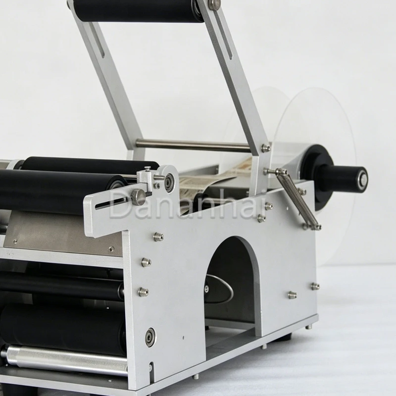 Industrial Automatic Labeling Machine for Juice Glass Plastic Bottles Commercial Bottle Labeler Machine
Industrial Automatic Labeling Machine for Juice Glass Plastic Bottles Commercial Bottle Labeler Machine