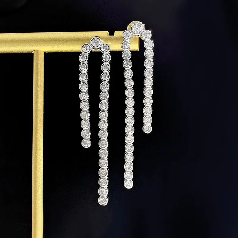 Fashion Solid 925 Sterling Silver Sparkling High Carbon Diamond Gemstone Long Tassel Drop Earrings Wedding Party Gift
Fashion Solid 925 Sterling Silver Sparkling High Carbon Diamond Gemstone Long Tassel Drop Earrings Wedding Party Gift