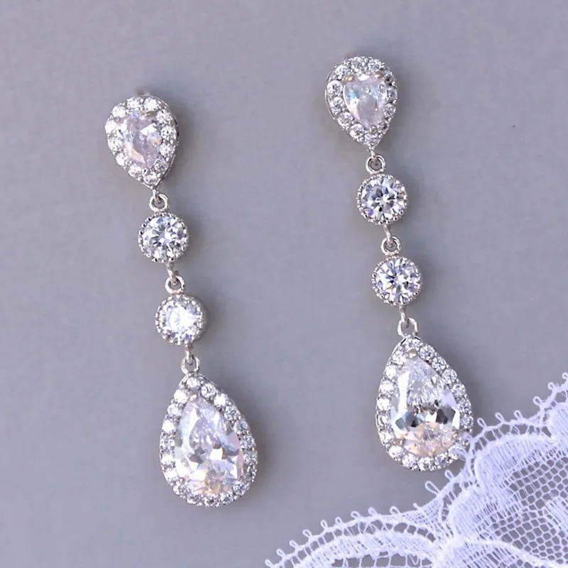 Wholesale New Korean Long Style Super Sparkling Simple Bridal Water Drop with Elegant Luxury Earrings Whomen Lady Party Gift
Wholesale New Korean Long Style Super Sparkling Simple Bridal Water Drop with Elegant Luxury Earrings Whomen Lady Party Gift