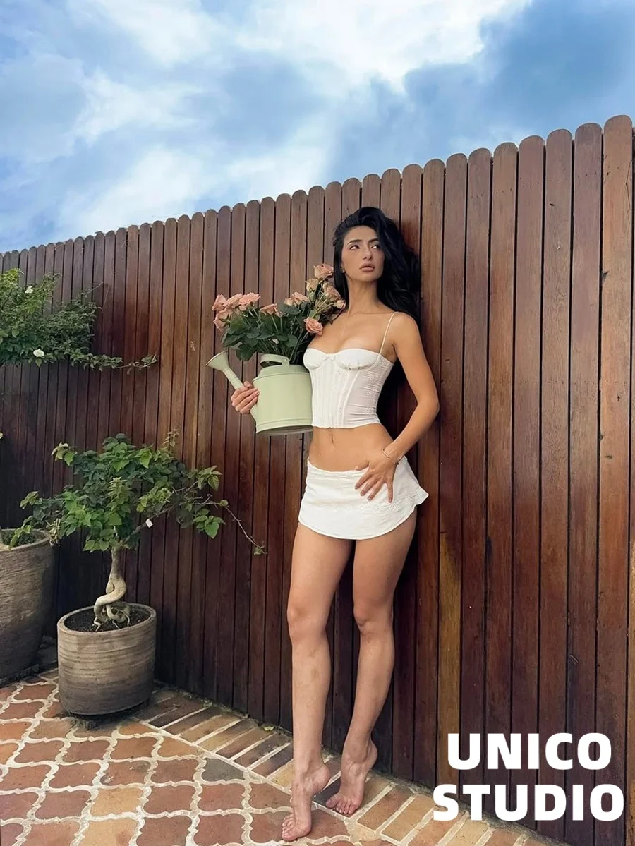 Romantic Embroidered Sexy Strap Skirt Set Low Waist A-Line Ultra-Short Pure Desire Style Women's Fashion Spring Summer
Romantic Embroidered Sexy Strap Skirt Set Low Waist A-Line Ultra-Short Pure Desire Style Women's Fashion Spring Summer
