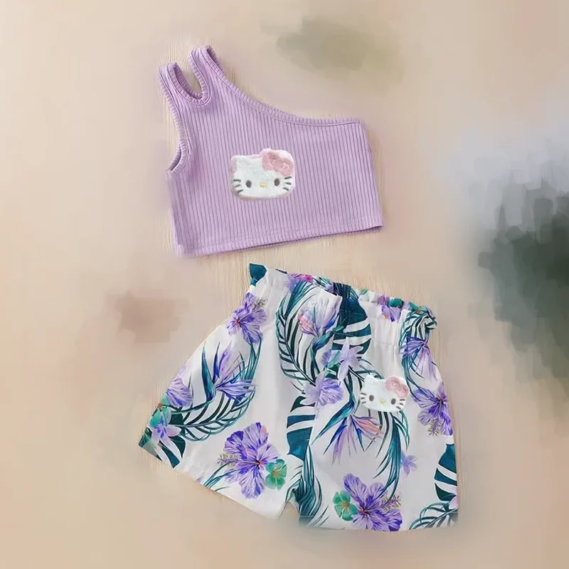 2pcs Hello kitty Children European and American Summer Girls Solid Short Sleeve Top + Printed Strap Shorts Children's T-shirt
2pcs Hello kitty Children European and American Summer Girls Solid Short Sleeve Top + Printed Strap Shorts Children's T-shirt