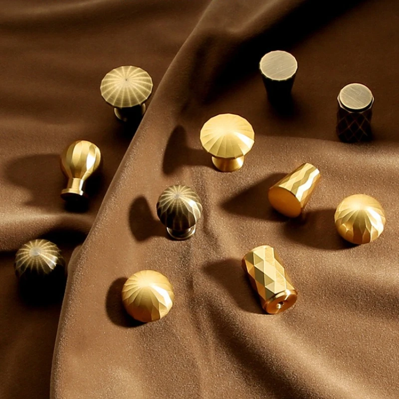 Nordic Solid Brass Knobs and Handles for Drawers Hardware Fitting Knobs for Furniture Dresser Wardrobes Bookcase Cabinet Handles
Nordic Solid Brass Knobs and Handles for Drawers Hardware Fitting Knobs for Furniture Dresser Wardrobes Bookcase Cabinet Handles