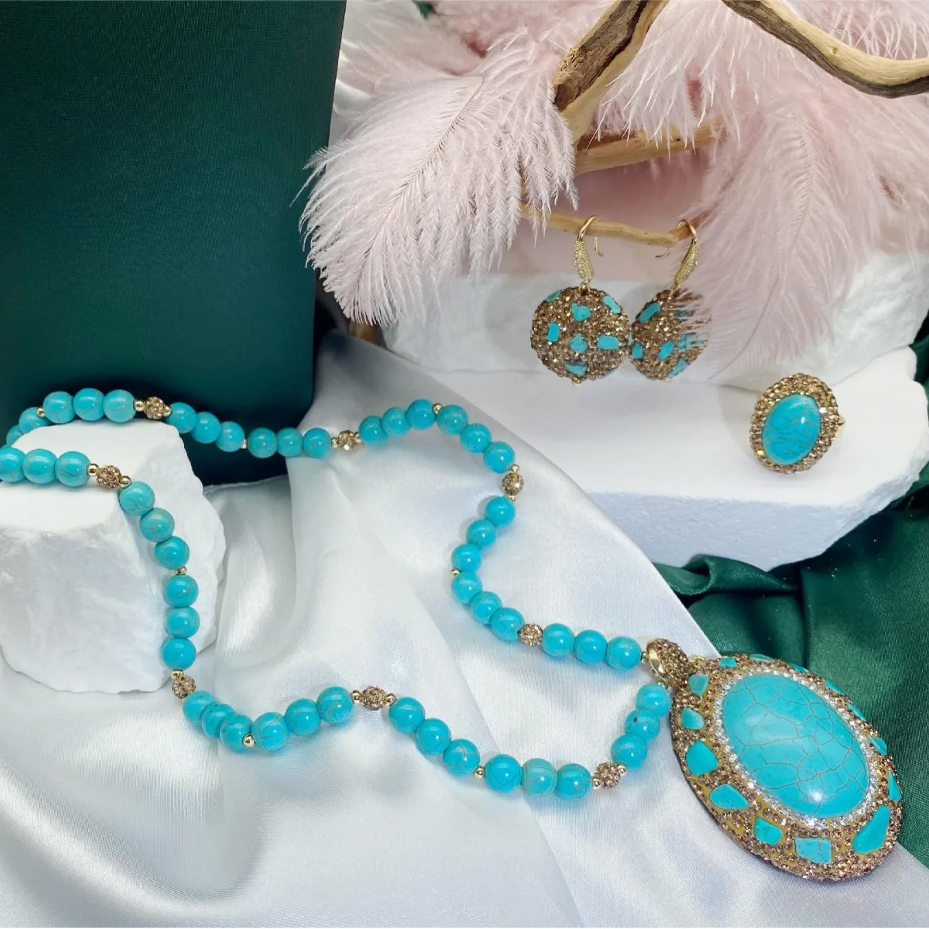 Natural green pine jewelry set women's niche versatile necklace earrings ring factory direct wholesale new Chinese style
Natural green pine jewelry set women's niche versatile necklace earrings ring factory direct wholesale new Chinese style