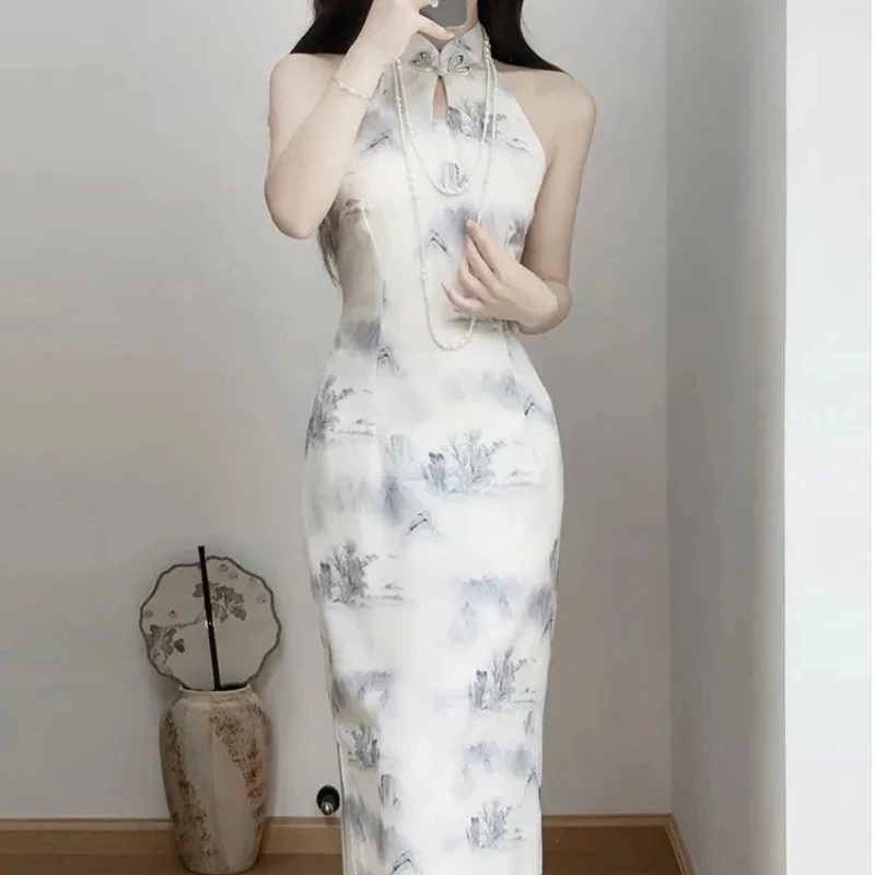 Printed Cheongsam 2026 New Improved National Style Summer New Chinese Style Neck Hanging Women's Dress for Summer
Printed Cheongsam 2026 New Improved National Style Summer New Chinese Style Neck Hanging Women's Dress for Summer