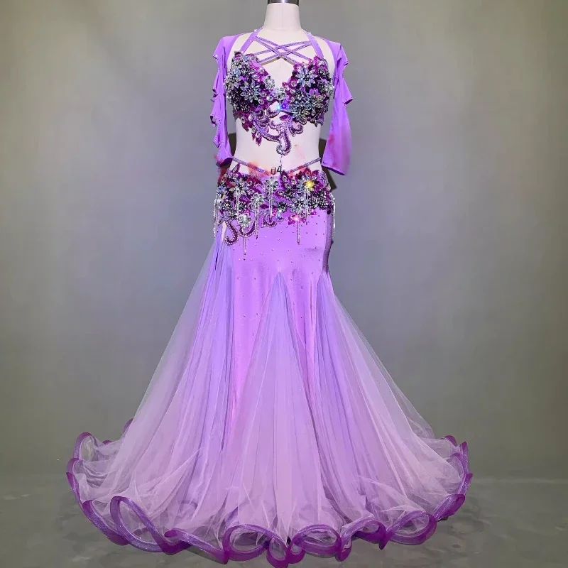 Customized Belly Dance Rhinestone Bra Mesh Patchwork Skirt Set Women Oriental Indian Drum Dance Group Competition Stage Costume
Customized Belly Dance Rhinestone Bra Mesh Patchwork Skirt Set Women Oriental Indian Drum Dance Group Competition Stage Costume