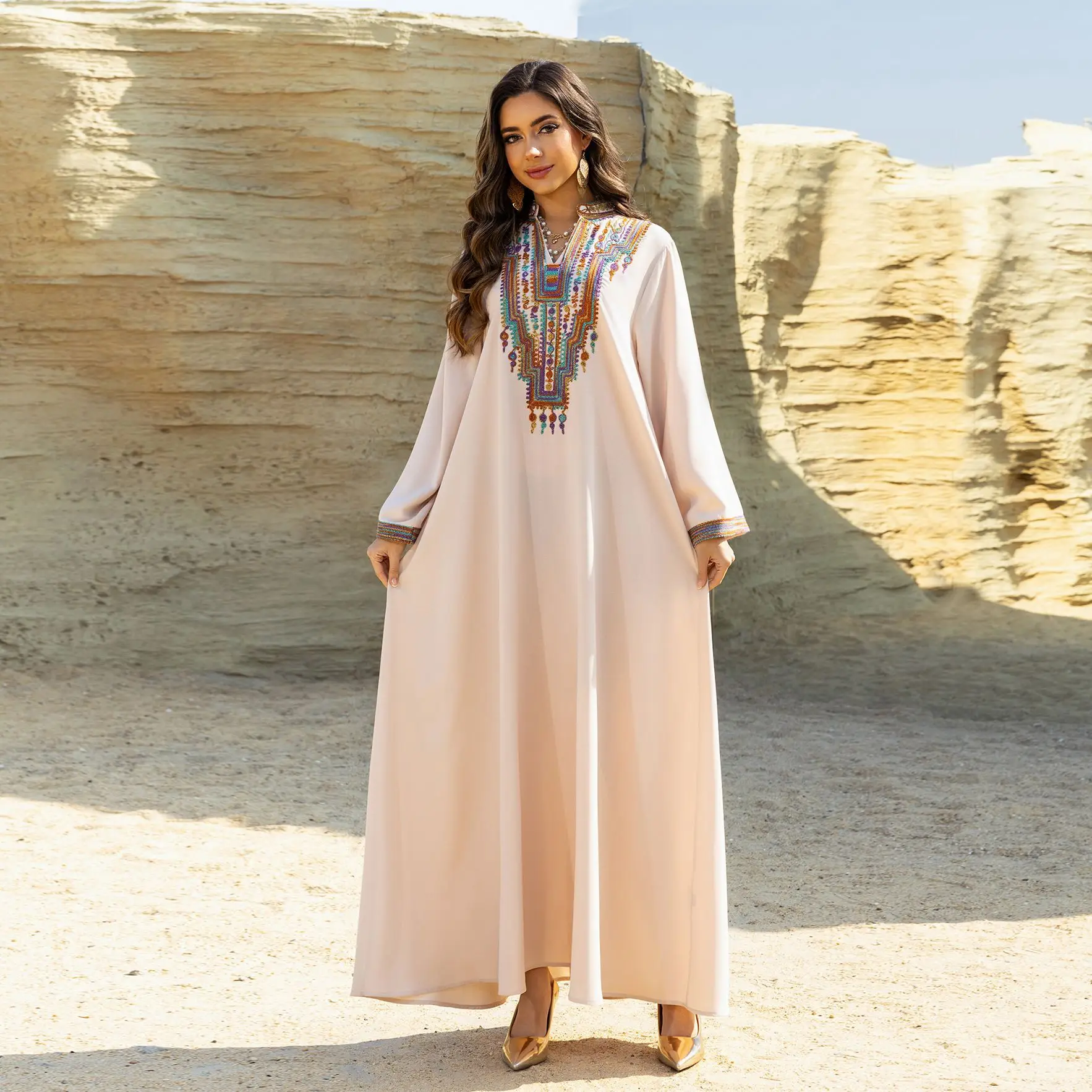 Muslim Women Maxi Dress Abaya Embroidery Long Sleeve Dubai Kaftan Eid Ramadan Islam Jalabiya Caftan Musulmane Femme Vestidos New
Muslim Women Maxi Dress Abaya Embroidery Long Sleeve Dubai Kaftan Eid Ramadan Islam Jalabiya Caftan Musulmane Femme Vestidos New