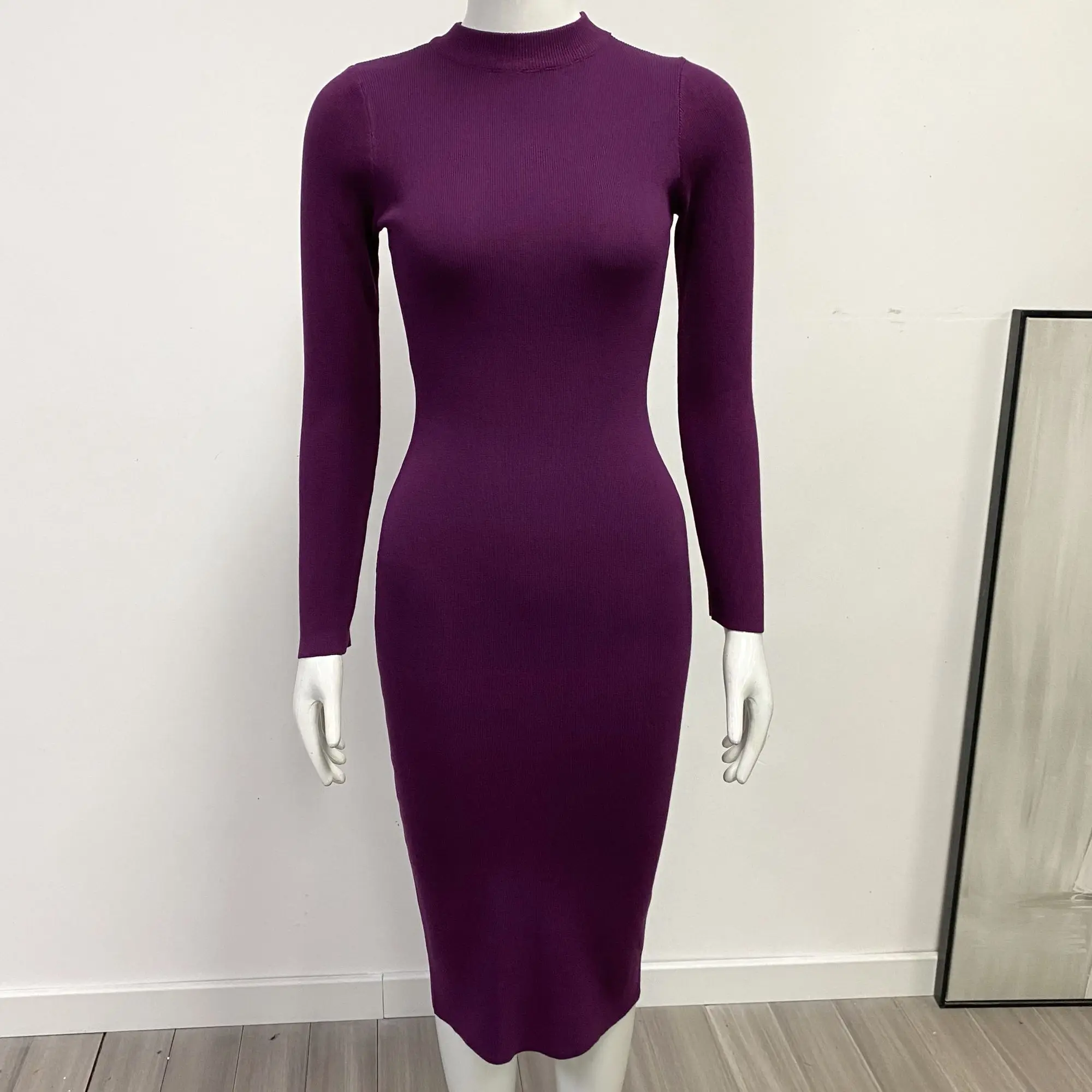 Foreign trade original single classic versatile bottomed skirt waist half high collar medium length European and American
Foreign trade original single classic versatile bottomed skirt waist half high collar medium length European and American