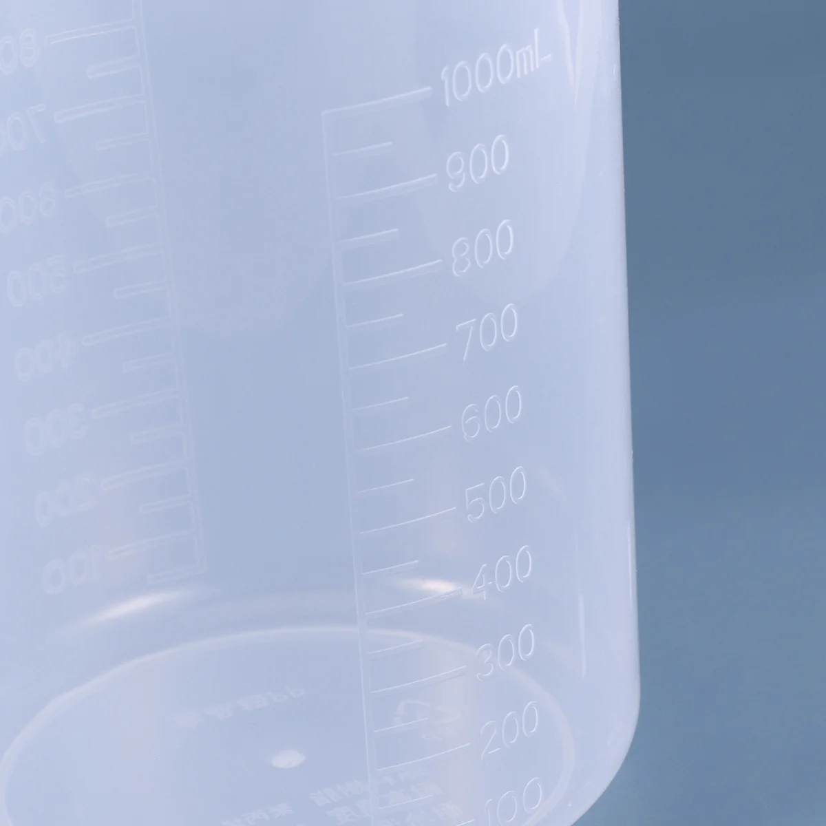 2Pcs Measure Cup Clear Translucent Graduated Beaker with Handle Comfort Grip 1000Ml 2000Ml for Home Baking Shop Kitchen
2Pcs Measure Cup Clear Translucent Graduated Beaker with Handle Comfort Grip 1000Ml 2000Ml for Home Baking Shop Kitchen