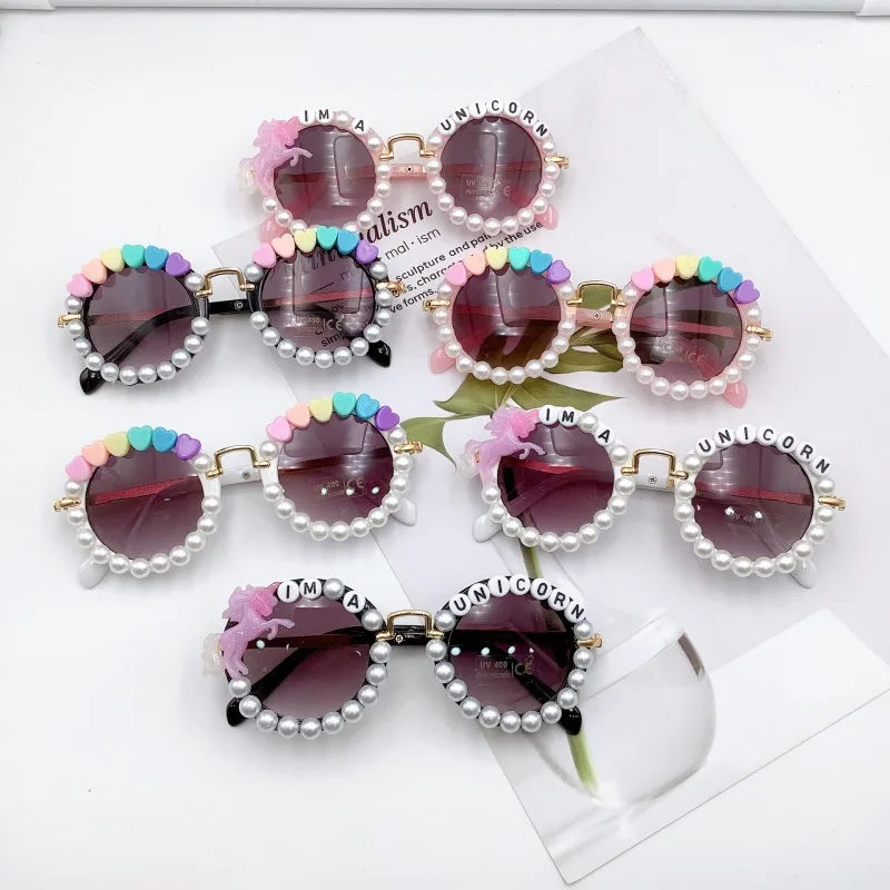 Pearls Kids Sunglasses Vintage Round Handmade Heart Child Eyewear Beach Sun Glasses Children Party Eyeglasses Gafas Girls N878
Pearls Kids Sunglasses Vintage Round Handmade Heart Child Eyewear Beach Sun Glasses Children Party Eyeglasses Gafas Girls N878