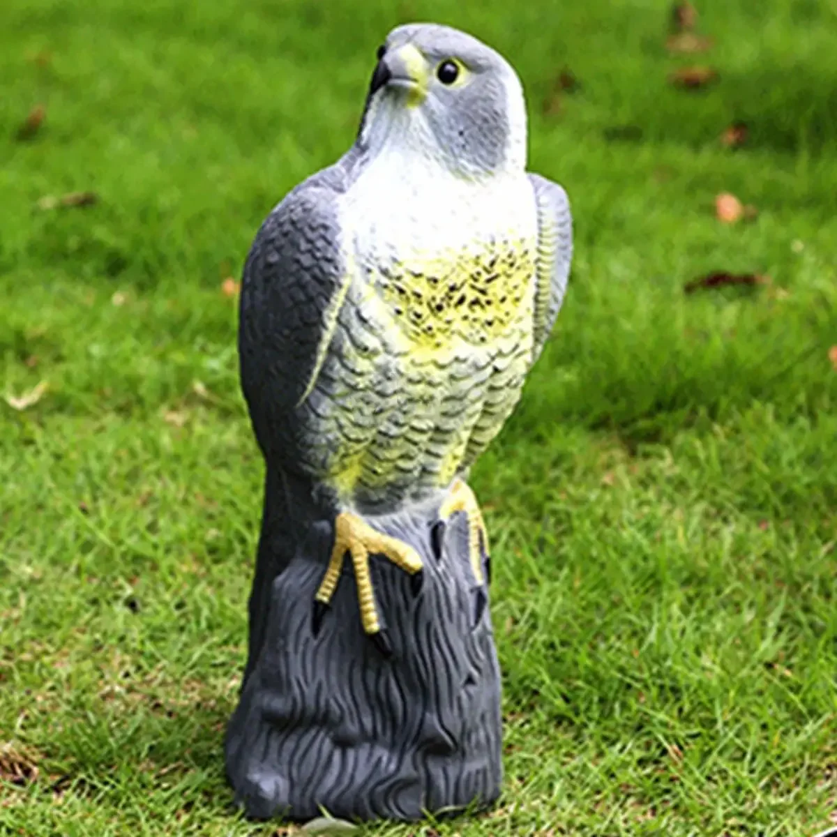 Simulation Eagle Statue Living Room Ornaments Home Decor Artificial Crafts Garden Sculpture Patio Porch Yard Decoration 
Simulation Eagle Statue Living Room Ornaments Home Decor Artificial Crafts Garden Sculpture Patio Porch Yard Decoration