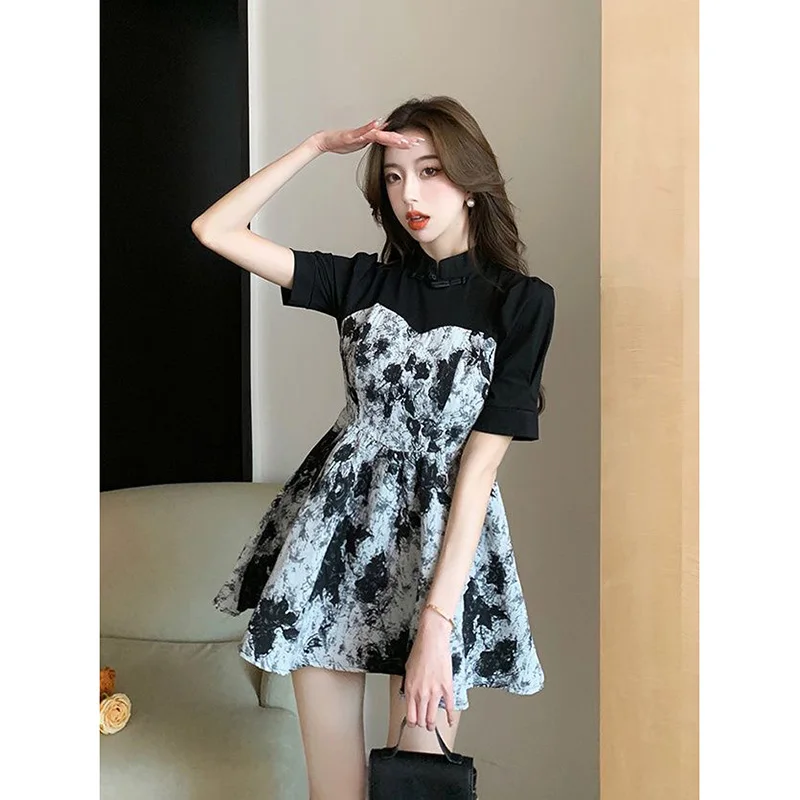 Retro French Style Gothic Summer Dresses Temperament Ink Painting Patchwork Dress 2024 Women Mini Dresses
Retro French Style Gothic Summer Dresses Temperament Ink Painting Patchwork Dress 2024 Women Mini Dresses