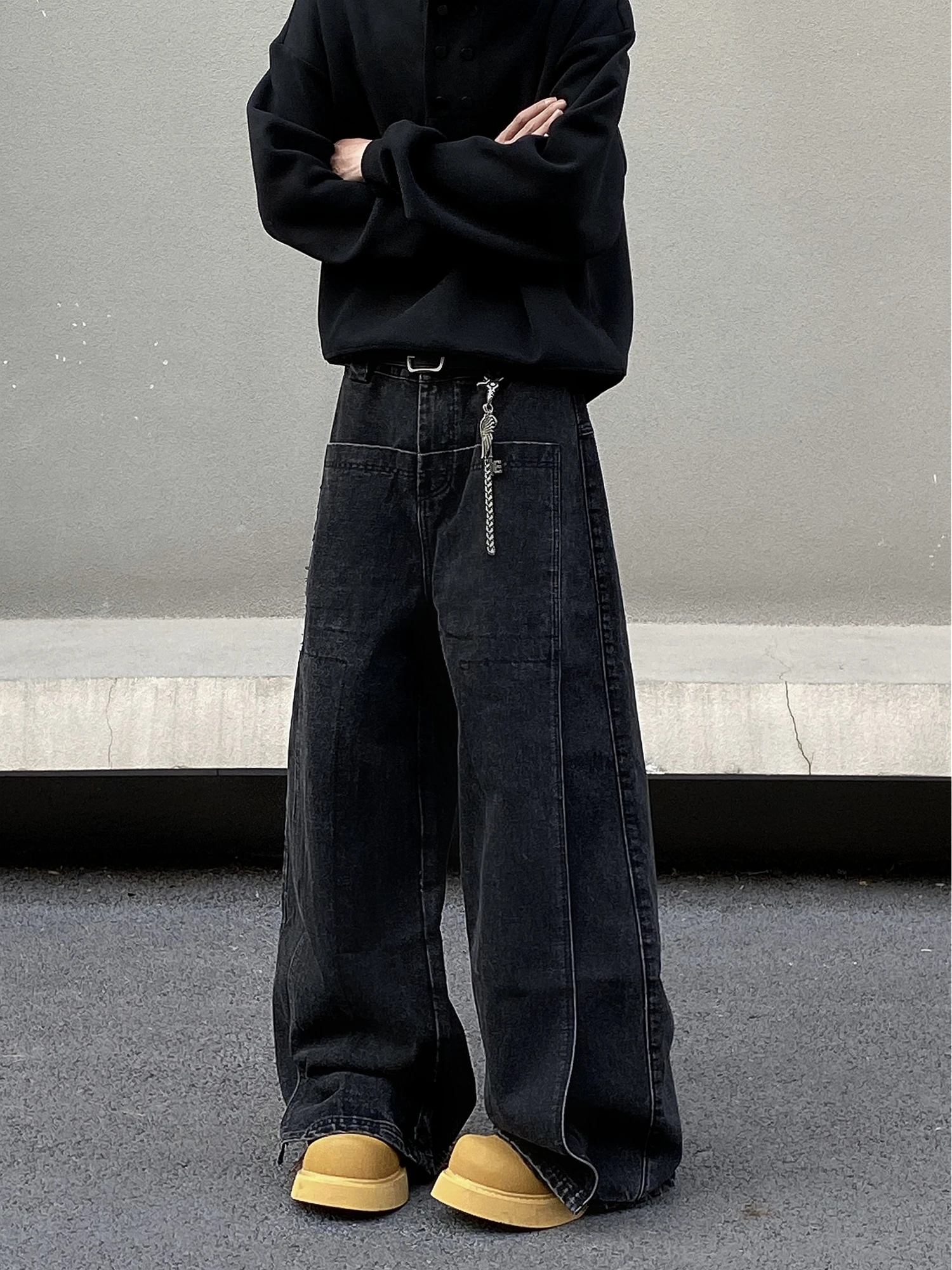 Мужские джинсы с американской талией в стиле ретро, деконструированные джинсы, свободные прямые свободные широкие брюки, молодежные повседневные джинсы
Мужские джинсы с американской талией в стиле ретро, деконструированные джинсы, свободные прямые свободные широкие брюки, молодежные повседневные джинсы