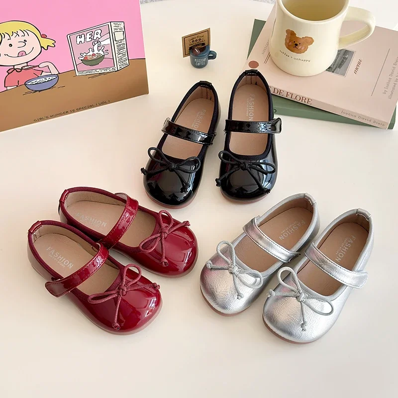 Children Leather Shoes for Girls 2025 Spring New Fashion Korean Style Soft Anti-slippery Versatile Chic Princess Wine-red Shoes
Children Leather Shoes for Girls 2025 Spring New Fashion Korean Style Soft Anti-slippery Versatile Chic Princess Wine-red Shoes