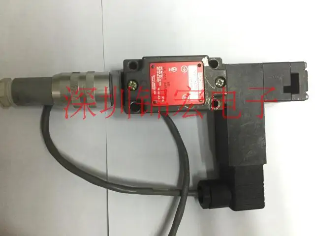 Supply Germany, Safety Door Switch NV2VZ-538E3, With Electromagnetic Control, VSE04
Supply Germany, Safety Door Switch NV2VZ-538E3, With Electromagnetic Control, VSE04