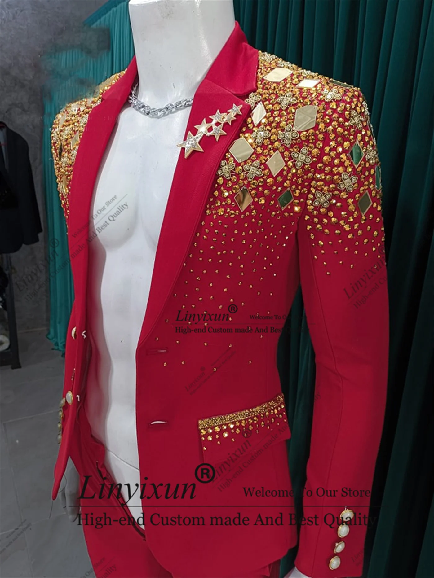 Shiny Embroidered Stone Men Suits 2 Pieces Male Dinner Prom Blazers Luxury Groom Tuxedos Customized Slim Fit trajes para hombre
Shiny Embroidered Stone Men Suits 2 Pieces Male Dinner Prom Blazers Luxury Groom Tuxedos Customized Slim Fit trajes para hombre