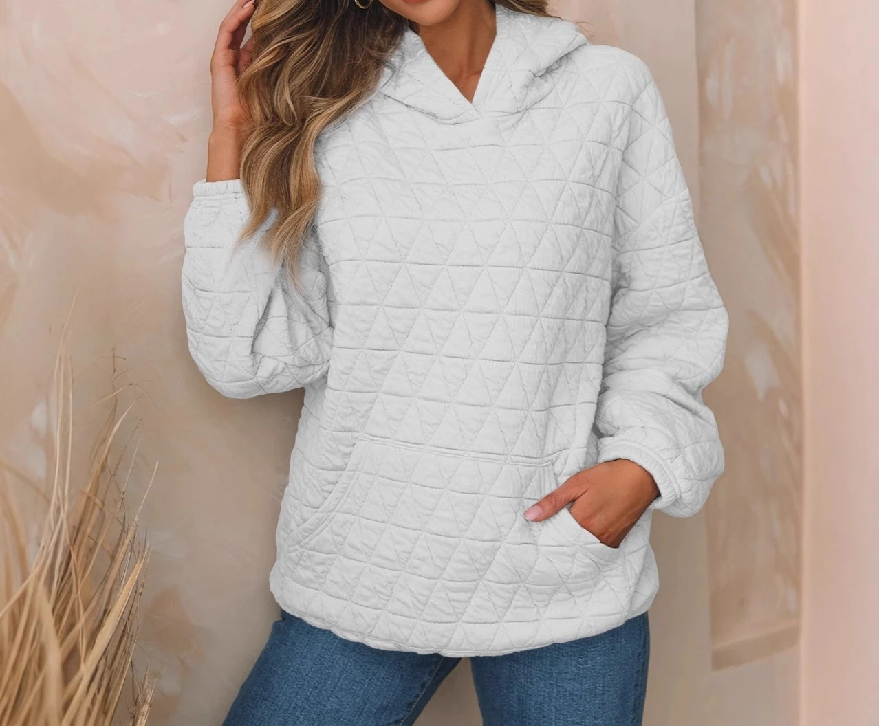 Autumn and Winter New Products for Women's Casual Sweatshirts for Women's Sweatshirts Solid Color Hooded Sweatshirts
Autumn and Winter New Products for Women's Casual Sweatshirts for Women's Sweatshirts Solid Color Hooded Sweatshirts