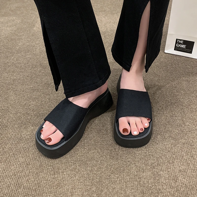 Женские шлепанцы с круглым носком, летние пляжные шлепанцы на платформе с открытым носком, 2024
Женские шлепанцы с круглым носком, летние пляжные шлепанцы на платформе с открытым носком, 2024