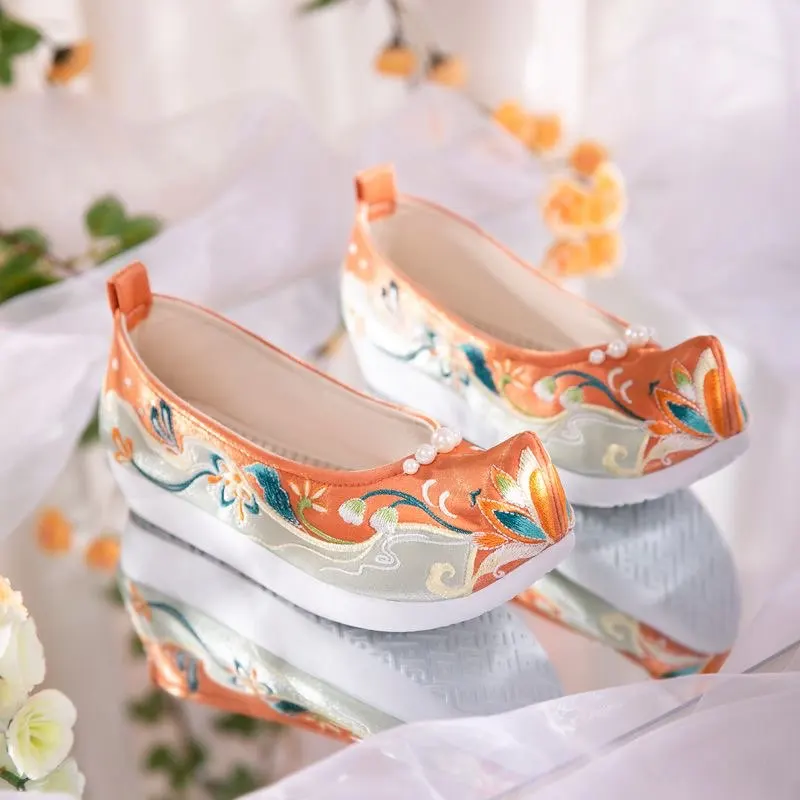 Chinese Hanfu Embroidered Shoes Women White Orange Heighten Embroidered Hanfu Shoes Plus Size 34-40#
Chinese Hanfu Embroidered Shoes Women White Orange Heighten Embroidered Hanfu Shoes Plus Size 34-40#