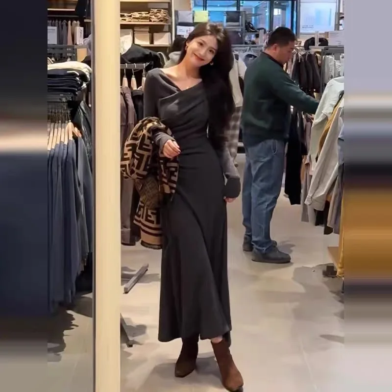 Gray Knitted Wrap Dress Women's Fashion Autumn Winter Inner Wear Base Layer Long Skirt Commute Style Korean Version Polyester...
Gray Knitted Wrap Dress Women's Fashion Autumn Winter Inner Wear Base Layer Long Skirt Commute Style Korean Version Polyester...