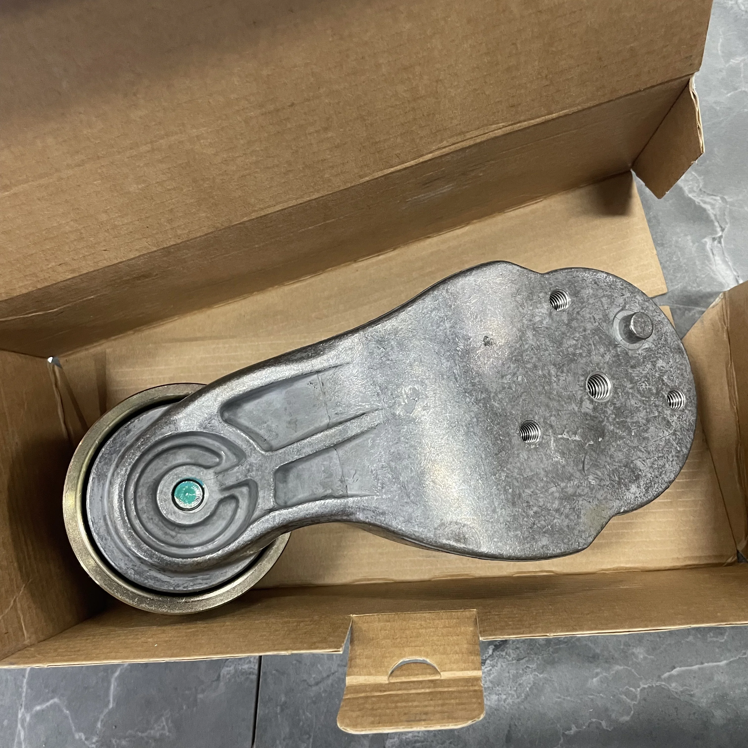 VOE21393207 HIGH QUALITY Belt Tensioner for ENGINE Use
VOE21393207 HIGH QUALITY Belt Tensioner for ENGINE Use