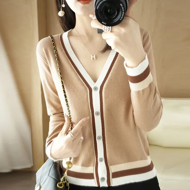Summer New Cotton Knitted Sweater Women's Cardigan Fashion All-Match Breathable Sweat-Absorbing Comfortable Trend Tops Wholesale
Summer New Cotton Knitted Sweater Women's Cardigan Fashion All-Match Breathable Sweat-Absorbing Comfortable Trend Tops Wholesale