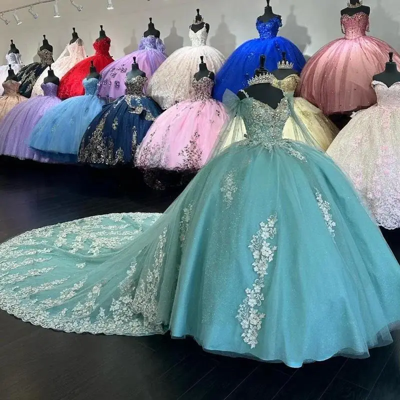 Shiny Light Green Ball Gown Sweet 15 Year Old Quinceanera Dresses Formal Party Gown For Women Spaghetti Straps
Shiny Light Green Ball Gown Sweet 15 Year Old Quinceanera Dresses Formal Party Gown For Women Spaghetti Straps