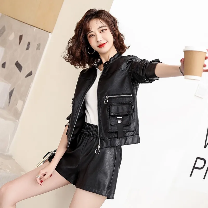 Women's Faux Leather Jacket Spring New Korean Casual Loose Black Female Streetwear Oversized Coat PU Motorcycle Short Overcoat
Women's Faux Leather Jacket Spring New Korean Casual Loose Black Female Streetwear Oversized Coat PU Motorcycle Short Overcoat