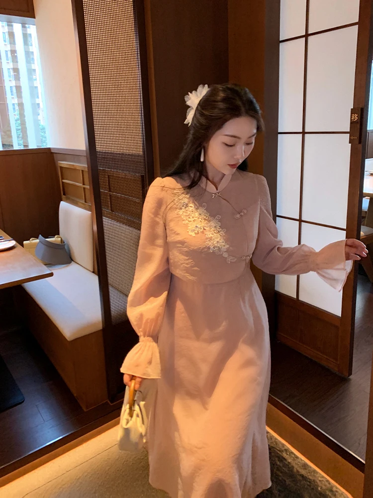 Elegant plus Size Spring Dress Soft Lotus Pink Stand Collar Chinese Style Long Sleeve A-Line Skirt for plus Size Women
Elegant plus Size Spring Dress Soft Lotus Pink Stand Collar Chinese Style Long Sleeve A-Line Skirt for plus Size Women