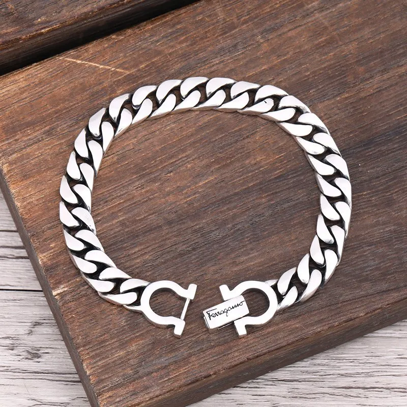 925 Sterling Silver Men's Bracelet Thai Silver Simplified Korean Version European and American Personality Fashion Men's Retro V
925 Sterling Silver Men's Bracelet Thai Silver Simplified Korean Version European and American Personality Fashion Men's Retro V