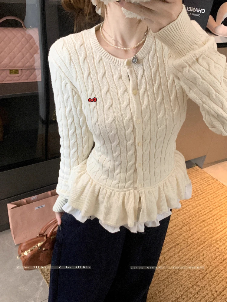 Soft Embroidered Butterfly Twist Jacket Round Neck Gentle Style Knitted Cardigan Women Autumn Winter Jumpers Women's Clothing
Soft Embroidered Butterfly Twist Jacket Round Neck Gentle Style Knitted Cardigan Women Autumn Winter Jumpers Women's Clothing