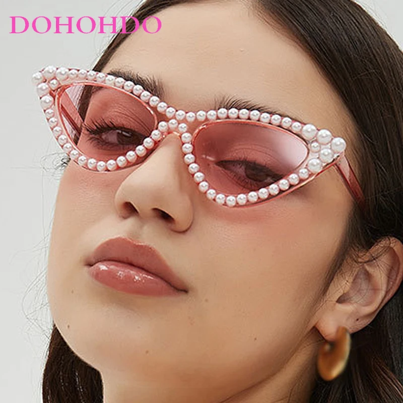 Retro Personality Cat's Eye Pearl Decoration Sunglasses Women Men 2025 Trendy Luxury Outdoor Travel Sun Proof Sunglasses UV400
Retro Personality Cat's Eye Pearl Decoration Sunglasses Women Men 2025 Trendy Luxury Outdoor Travel Sun Proof Sunglasses UV400