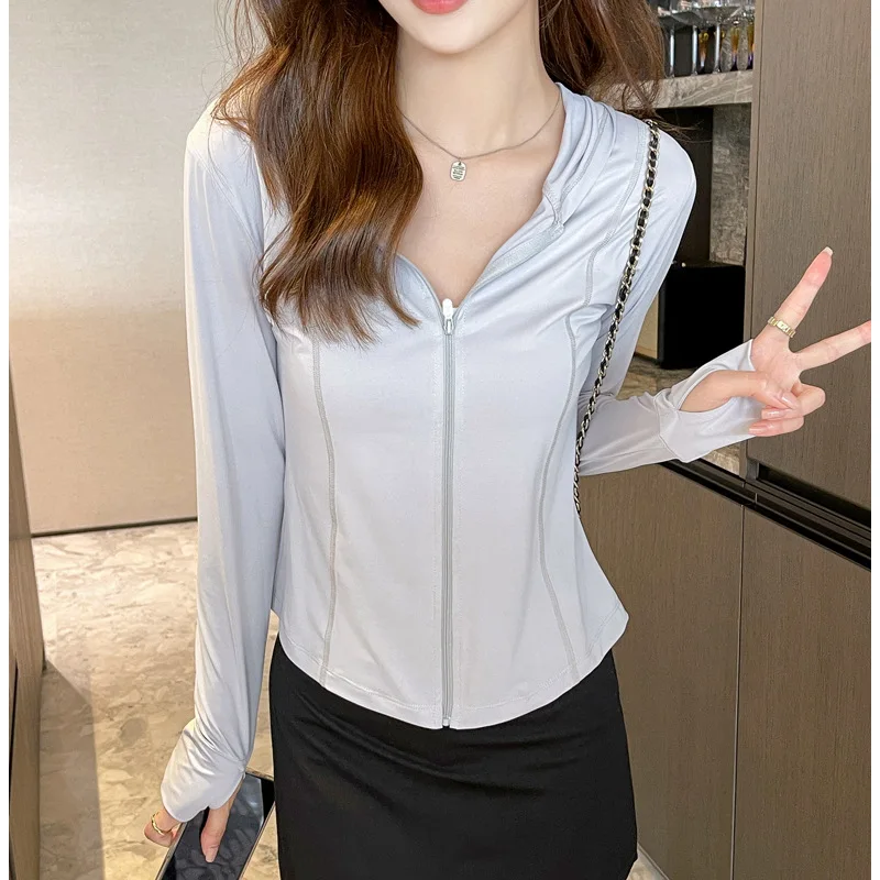 White Ice Silk Sunscreen Clothing Women's Summer Thin Outdoor UV Protection Slim Skinny Yoga Clothing Jacket Top
White Ice Silk Sunscreen Clothing Women's Summer Thin Outdoor UV Protection Slim Skinny Yoga Clothing Jacket Top
