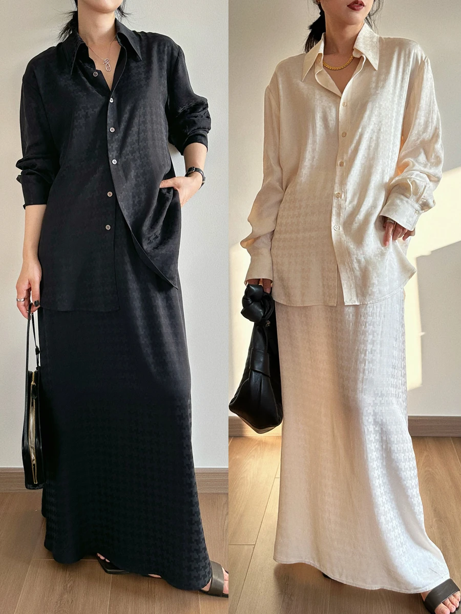 LRT25 Весна Лето Ele Простая цветочная вышивка Медь Амиак Шелковый атлас irt Комплект юбки с эластичной резинкой на талии
LRT25 Весна Лето Ele Простая цветочная вышивка Медь Амиак Шелковый атлас irt Комплект юбки с эластичной резинкой на талии