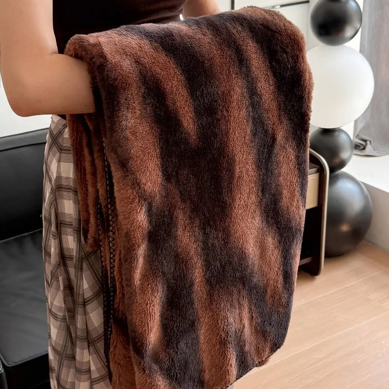 Весеннее и осеннее теплое одеяло для сна, утолщенное сохраняющее тепло фланелевое одеяло для дивана, мягкое удобное флисовое одеяло с пузырьковым флисом, шаль для сна
Весеннее и осеннее теплое одеяло для сна, утолщенное сохраняющее тепло фланелевое одеяло для дивана, мягкое удобное флисовое одеяло с пузырьковым флисом, шаль для сна