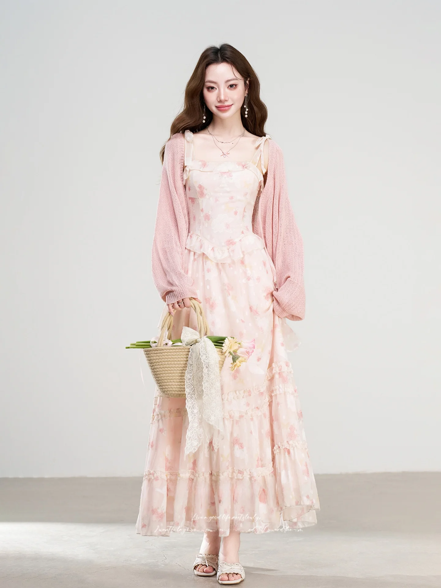 Summer Beautiful Floral Print Dress Women's Loose Cover up with Strap Tops High Waist Batwing Sleeve Fashion Set Casual Wear
Summer Beautiful Floral Print Dress Women's Loose Cover up with Strap Tops High Waist Batwing Sleeve Fashion Set Casual Wear