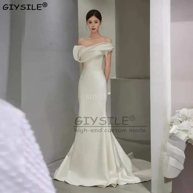 GIYSILE One-shoulder Fashion Wedding Dress 2025 New Bride Simple Satin Veil Super Fairy Temperament Fishtail Evening Dresses
GIYSILE One-shoulder Fashion Wedding Dress 2025 New Bride Simple Satin Veil Super Fairy Temperament Fishtail Evening Dresses