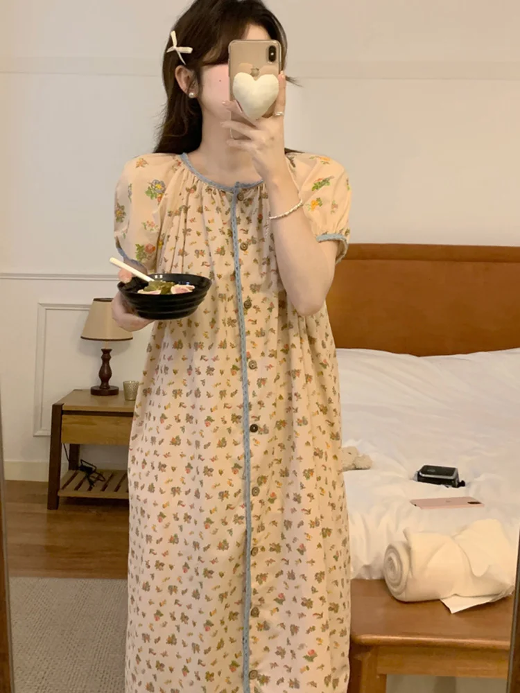 Print New Flowers Sweet Princess Korean Style Short Sleeve Summer NightDress Women Home Loose Kawaii Casual Coolness Pajama Set
Print New Flowers Sweet Princess Korean Style Short Sleeve Summer NightDress Women Home Loose Kawaii Casual Coolness Pajama Set