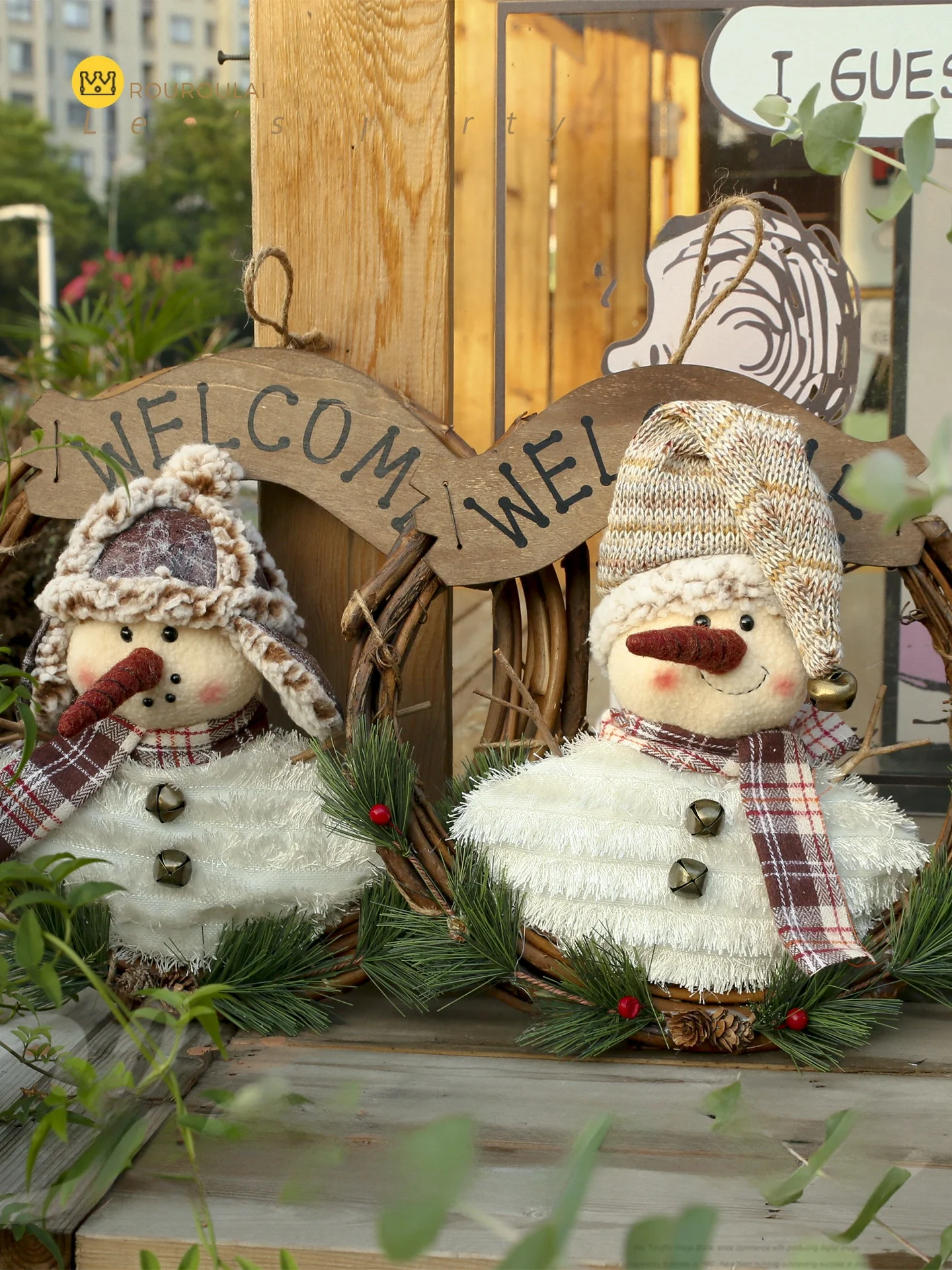 Christmas Decorative Snowman Series Dolls Vine Ring Ornament Festive Accessories Universal Appeal Christmas Gift Decoration
Christmas Decorative Snowman Series Dolls Vine Ring Ornament Festive Accessories Universal Appeal Christmas Gift Decoration