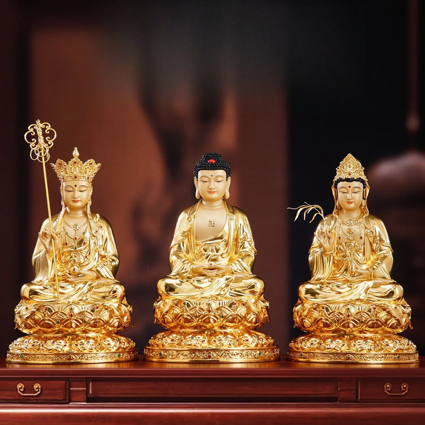 V8 pure copper gold Bodhisattva Buddha statue is dedicated to Great Mercy and Compassion statue Saha Three Sages ornament
V8 pure copper gold Bodhisattva Buddha statue is dedicated to Great Mercy and Compassion statue Saha Three Sages ornament