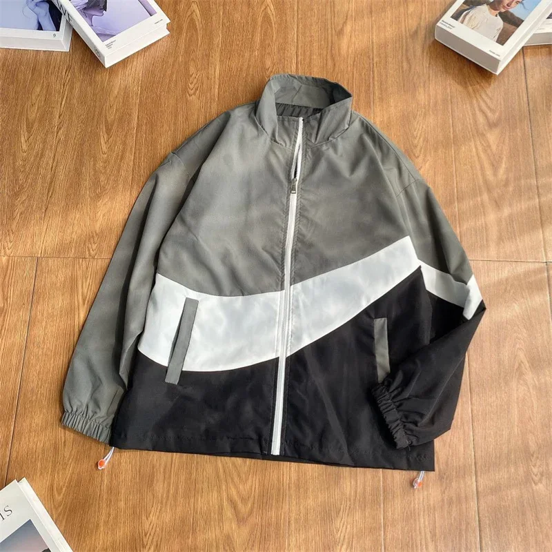Nike Jackets Men and Women Trendy, Outdoor Sports, Windproof, Surface Waterproof Fabric Stand Collar Jackets
Nike Jackets Men and Women Trendy, Outdoor Sports, Windproof, Surface Waterproof Fabric Stand Collar Jackets